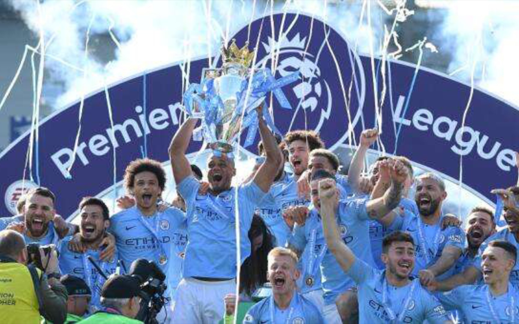 他在面对对 他在面对对